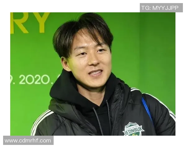 韩国足球明星排行榜揭晓谁是最受欢迎的球员及其成就分析